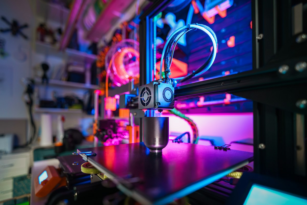 3D printer producing a part